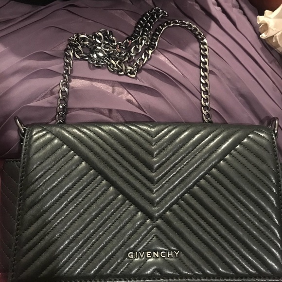 15 auth Designer bags lot available!Check them out - Picture 8 of 8